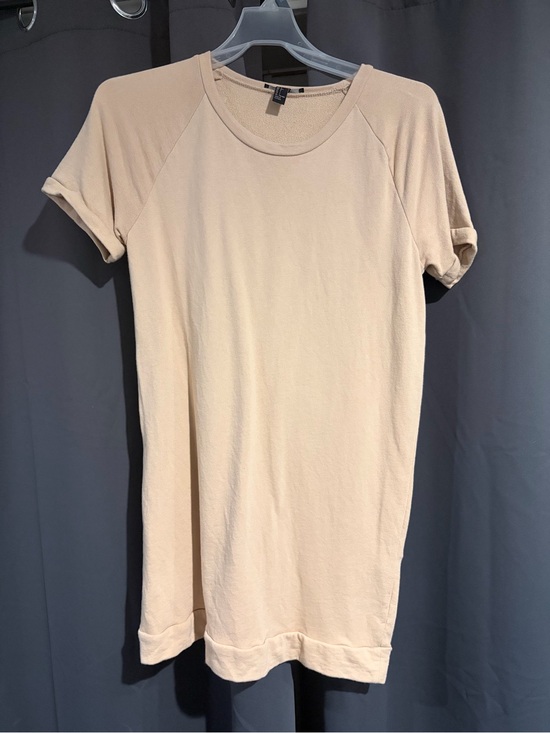Forever 21 Tops - Forever 21 Light Beige Short Sleeve Crewneck Tee Dress
